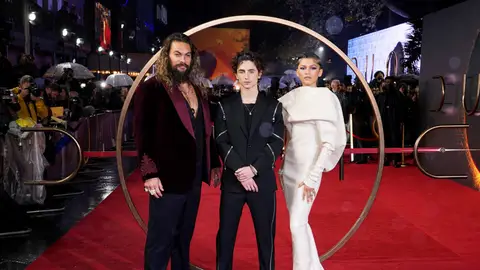 Jason Momoa, Timothee Chalamet y Zendaya en la premiere de Dune Jason Momoa, Timothee Chalamet y Zendaya en la premiere de Dune